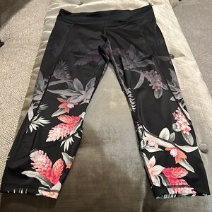 Tommy Bahama Island Active floral leggings new without tags size XL